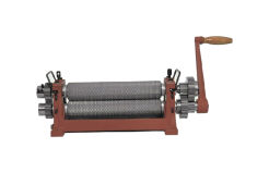 Handdriven präglingsvals för drönar-celler